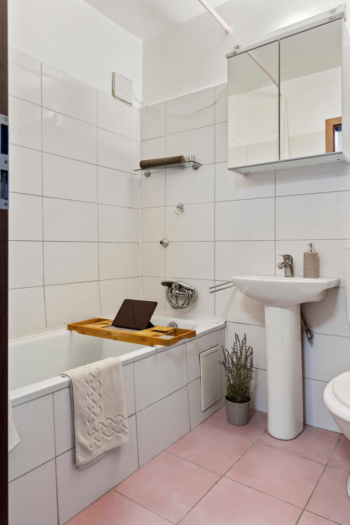 Apartament Arena Nationala, Monza, Victor Gomoiu The Cloud, Free Early Check-In Available Bukareszt Zewnętrze zdjęcie